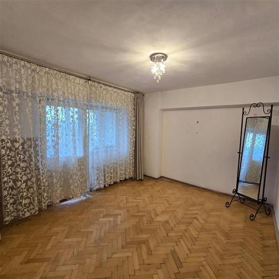 Cug - Selgros - 3 Camere Decomandat - Etaj Intermediar -Bloc 1990 - 80 Mp - 11