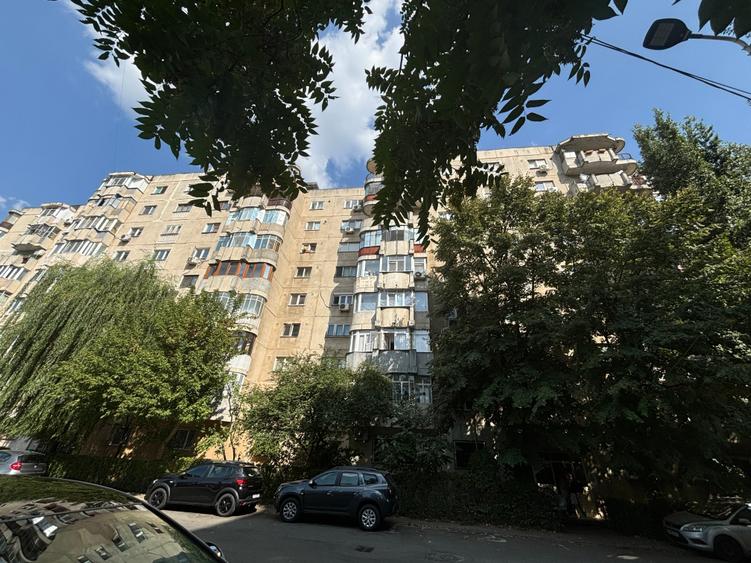 inchiriere apartament de 3 camere - 20