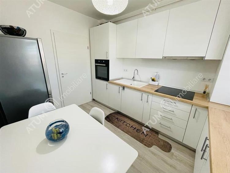 Apartament cu 2 camere decomandate si balcon etaj intermediar - 12