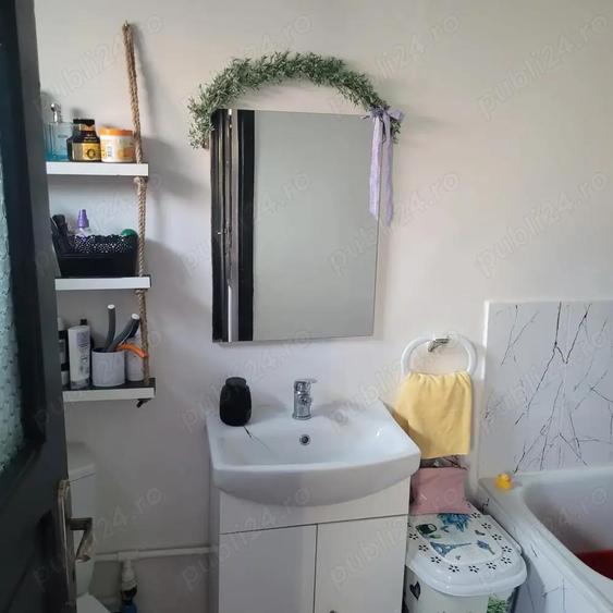 Vanzare Casa caramida, suprafata este de 200.mp., mobilata si utilata str. Grivitei - Pictor T Aman - 16