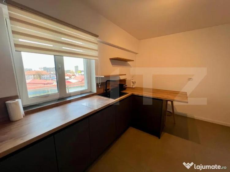 Garsoniera bloc nou, 55 mp, etajul 5, centrala proprie, zona - 1