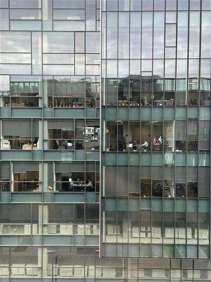 Spatii de inchiriat in cladirea Oslo BC - 2 minute acces Metrou - 7