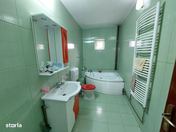 COMISION 0 Casa 300 mp ut. 361 mp teren, 5 camere, Targoviste, Micro 5 - 1