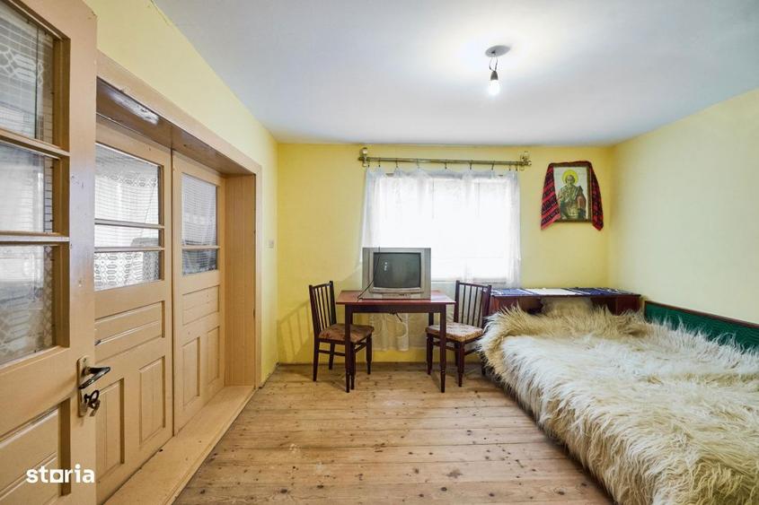 Casa la munte cu teren generos in Com. Nucsoara, loc. Slatina jud. A - 9