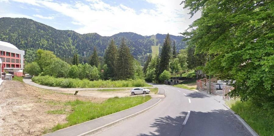 Lot de teren pentru hotel sau ansamblu de vacanta - 1