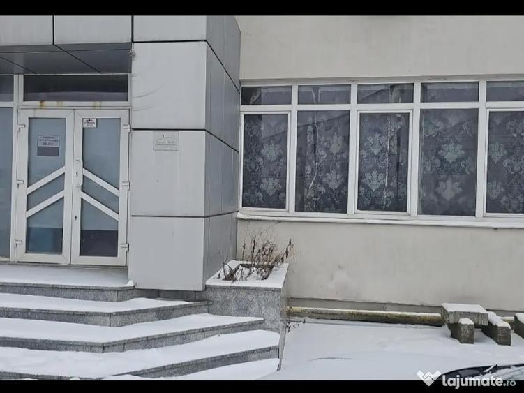 Vand spa?iu comercial str. Poligonului - 2