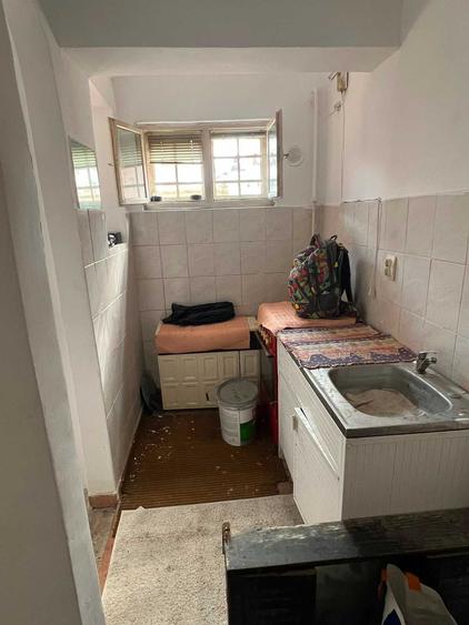 Garsoniera str. Ostrovului Satu Mare / 25mp / parter - 8