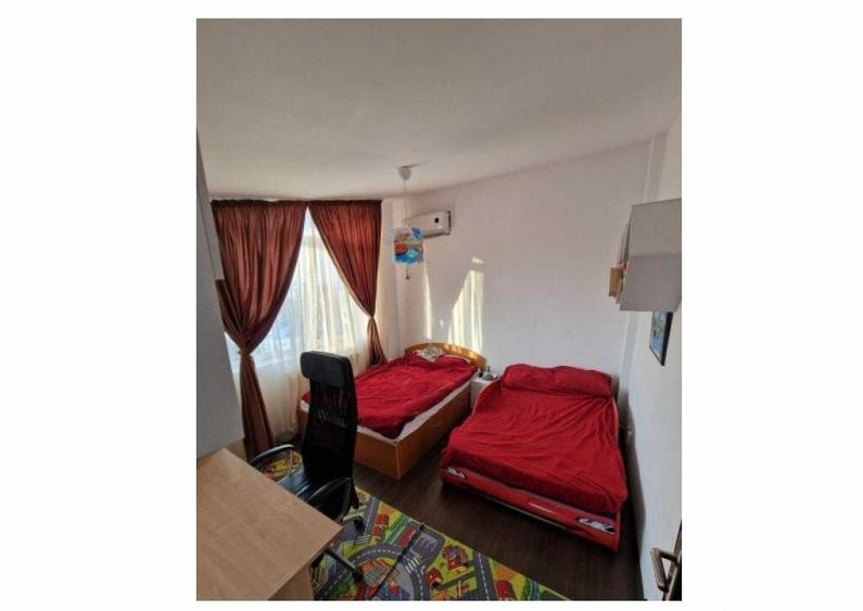 Aparatorii Patriei apartament 4 camere - 1