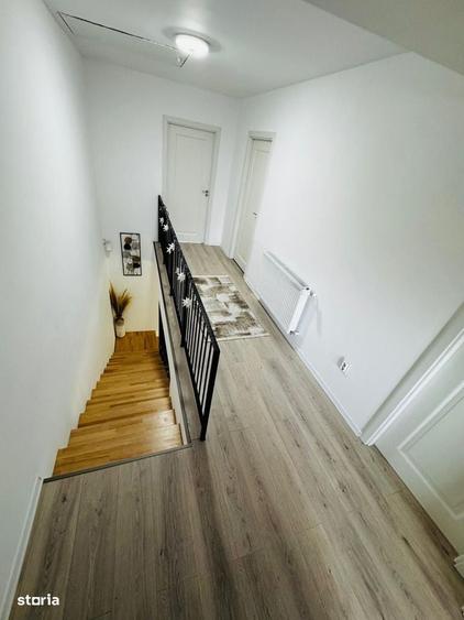 Casă cu 4 camere cu Teren 253 Mp în Sânpetru