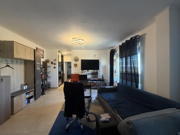 Apartament cu 2 camere decomandat, mobilat în Giroc