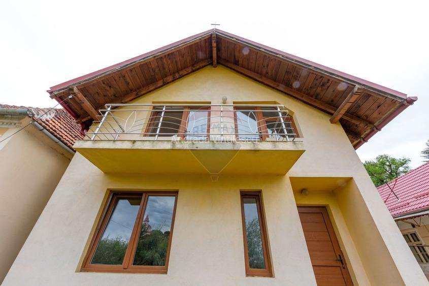 Proprietate compusa din doua case - zona linistita  155.000 euro Proprietate compusa din doua case - zona linistita  155.000 euro