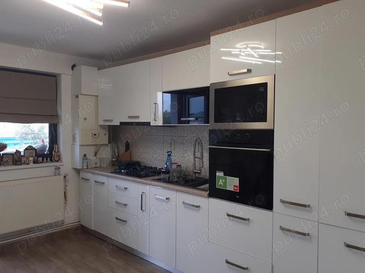 Vanz. Apart. 2 cam. cf.1 dec. et. 3 din 4, mobilat si utilat nou la cheie aproape de Hotel Triumf - 17