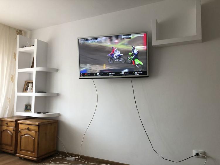 Inchiriez apartament 3 camere piata mare Botosani - 2