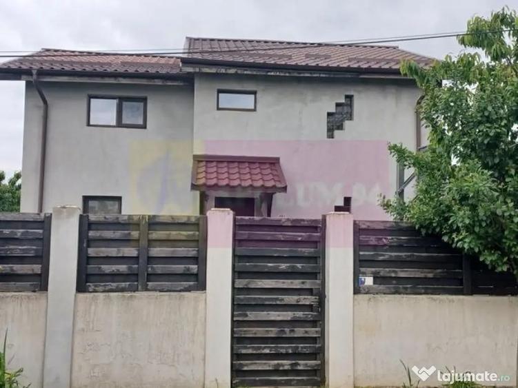 Sabareni, casa 2011, P+M 4 camere + dependin?e, curte... - 10