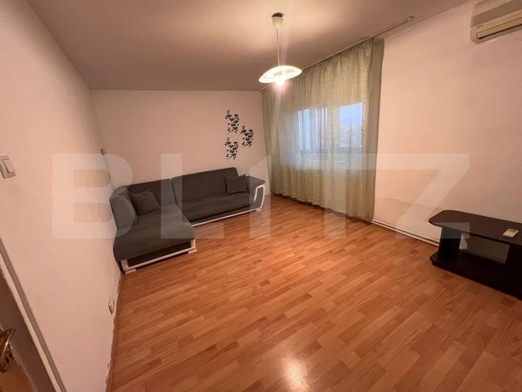 Apartament 3 camere, 77 mp, Craiovita Noua zona Rocada - 1