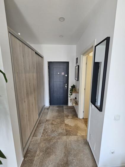 Inchiriez garsoniera mobilata, dispune de suficiente spatii - 11