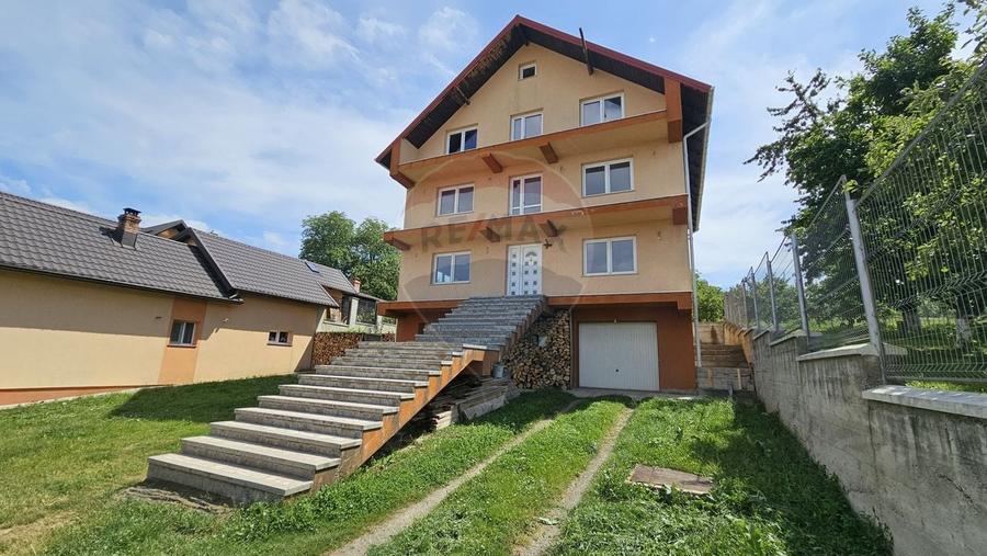 Casă / Vilă cu 12 camere-Sfântu Ilie Vechi, Suceava - 3