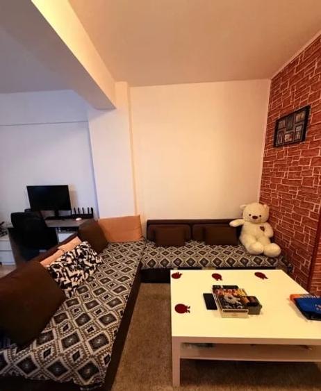 Apartament cu 2 camere semidecomandat, mobilat în Dobroești