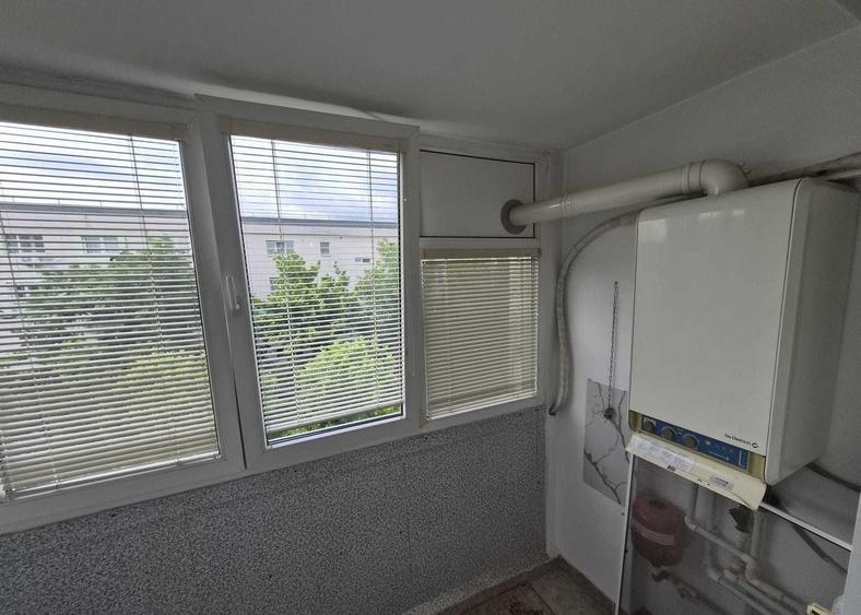 Apartament cu 3 camere decomandat în Băneasa