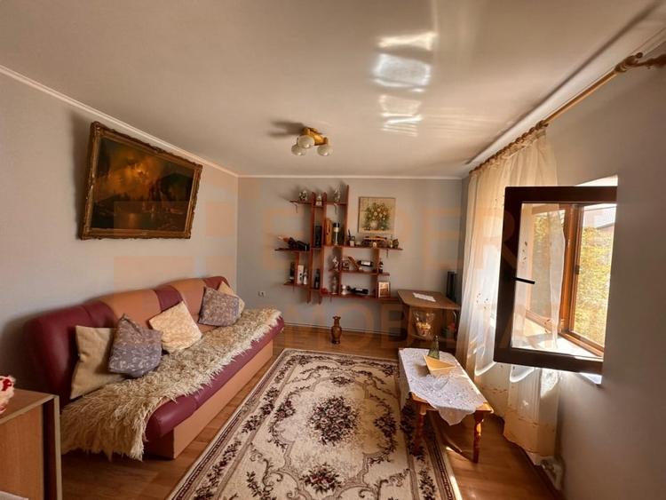 Casa de vanzare in centrul Cobadinului, COMISION 0% - 4