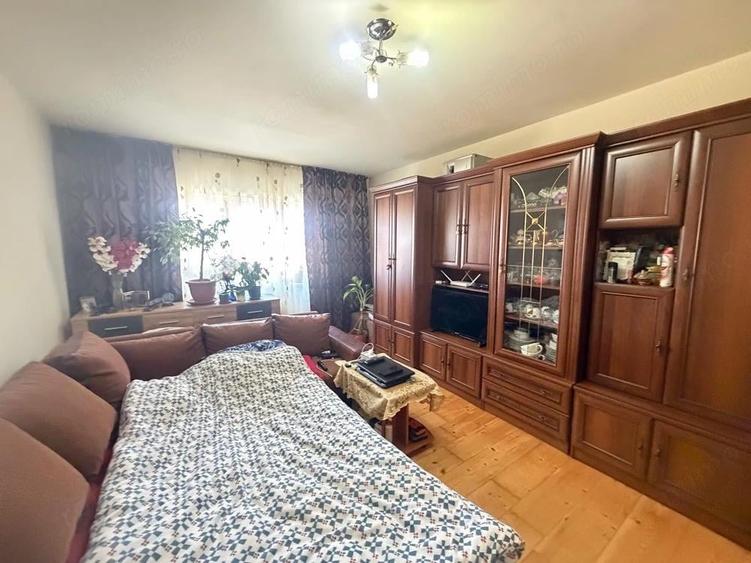 vand apartament doua camere Lipovei 95000 euro - 4