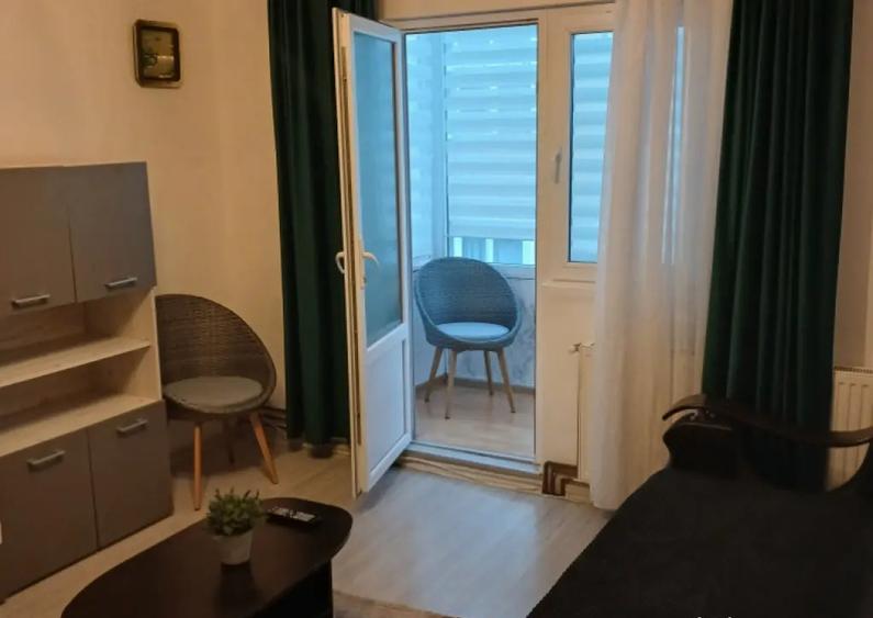 Propietar ofer spre inchiriere apartament cu doua camere in cartierul Noua - 8