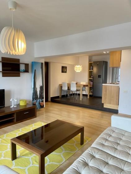 Inchiriez apartament, 2 camere, Casa Poporului, bl.Libertatii, loc parcare - 3