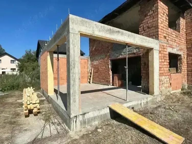 Casa de vanzare !!! - 1