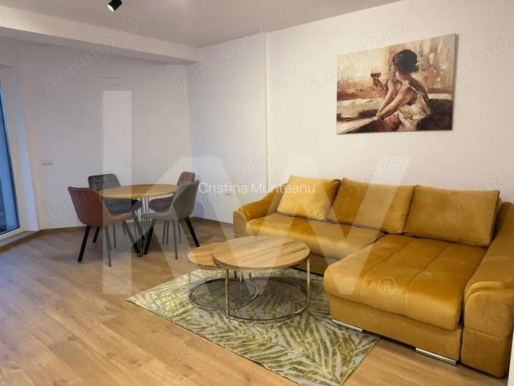 Rafinament, lumina ?i doua terase cu personalitate