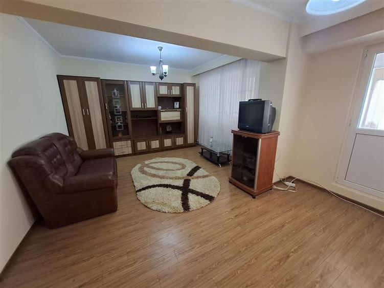 ULTRACENTRAL Bariera 2 cam 84mp, etaj 1 bloc cu lift Mobilat si Utilat - 1