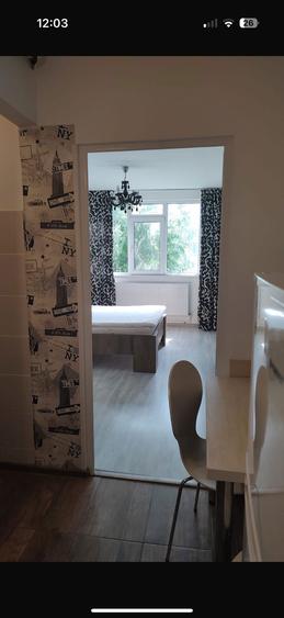 Inchiriez garsoniera - 5