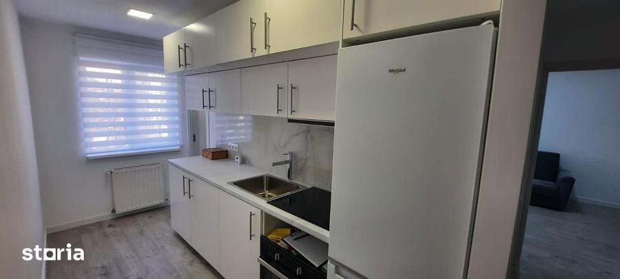 Apartament cu 2 camere decomandat, mobilat în Central