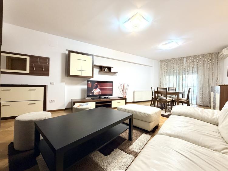 Apartament cu 3 camere semidecomandat, mobilat în Herăstrău