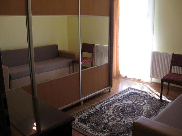 Apartament cu 3 camere semidecomandat în Mănăștur