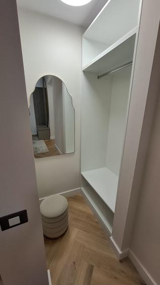 Apartament cu 4 camere, mobilat în Pipera