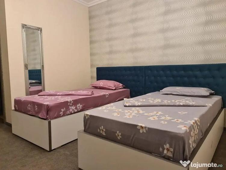 Casă cu 7 camere cu Teren 300 Mp în Faleză
