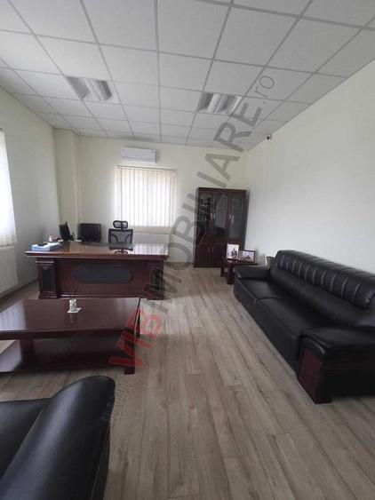 Spațiu comercial, de 25,000 mp, în Central