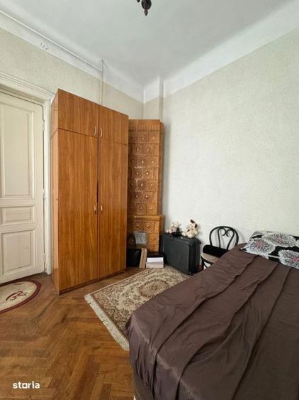 Casă cu 3 camere cu Canalizare în Ultracentral