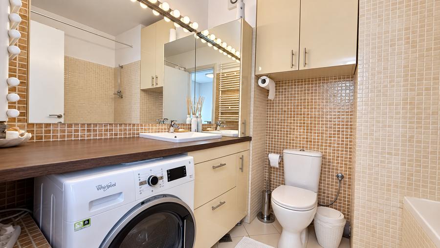 Apartament cu 2 camere decomandat în Parcul Circului