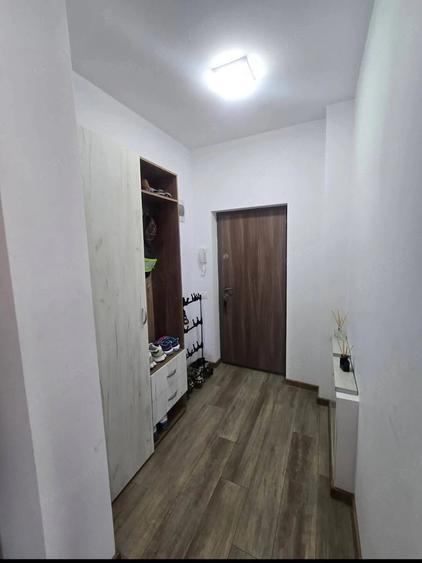 Apartament cu 2 camere în Dumbrăvița