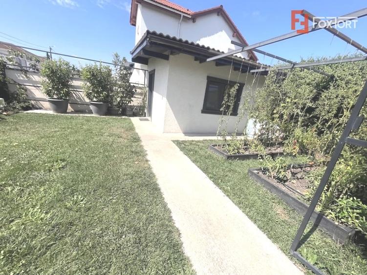 Duplex cu 3 camere cu Canalizare în Moșnița Veche