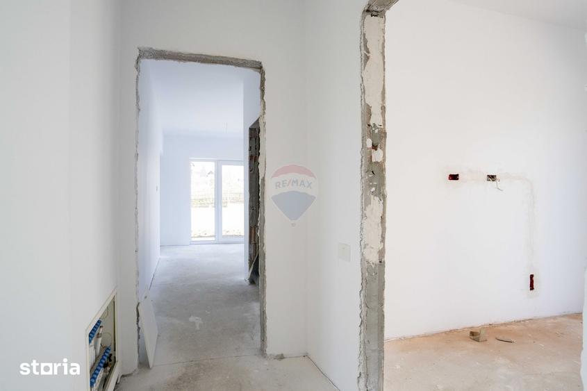 Casă cu 4 camere cu Teren 602 Mp în Oncea