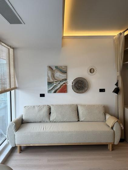 Inchiriere studio premium White Titanic prima linie
