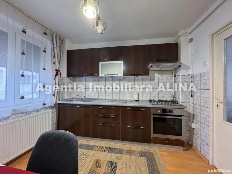 Apartament cu 3 camere decomandat în Progresul