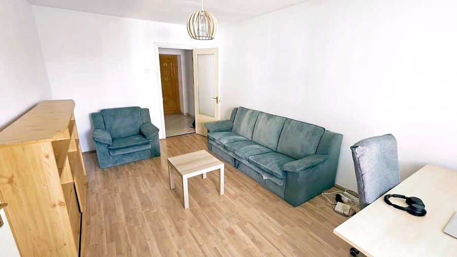 Apartament cu 3 camere, mobilat în Tineretului