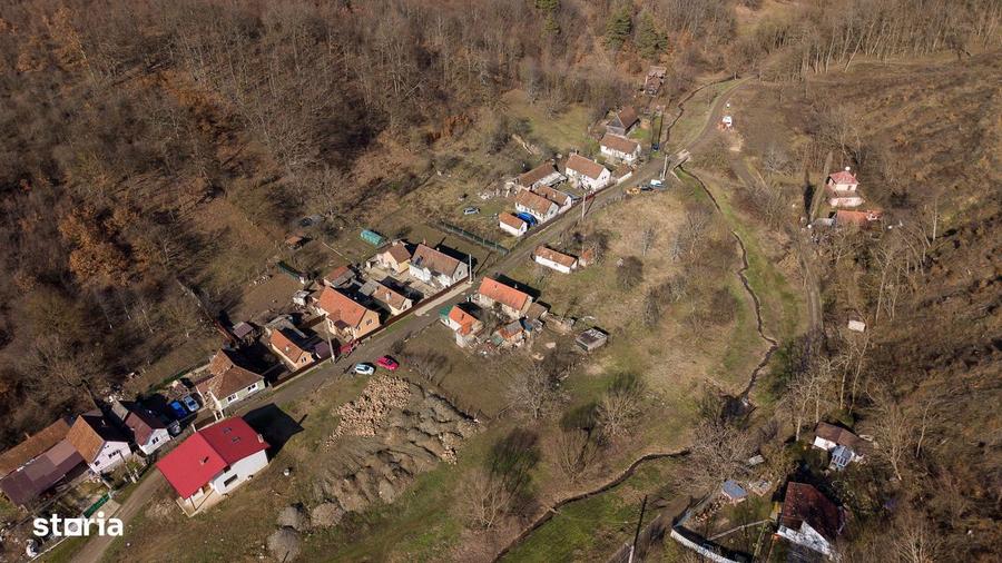 Teren intravilan de 302 mp in localitatea Soimos - 10