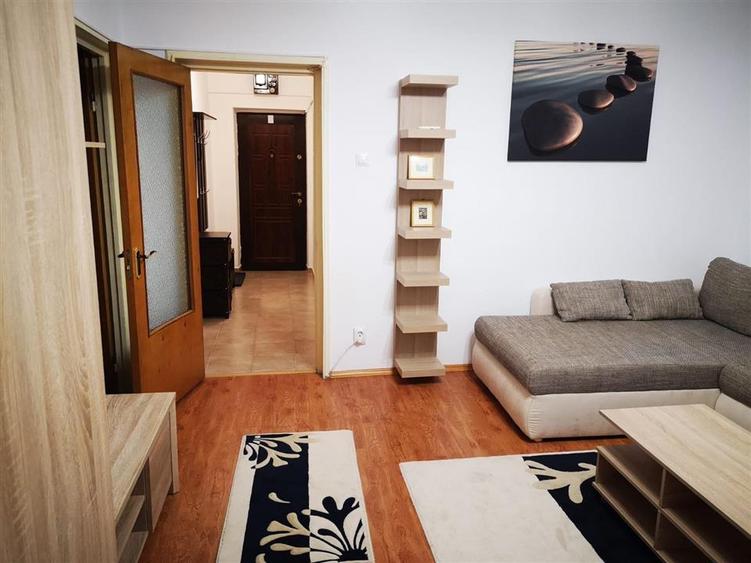 Vanzare garsoniera | Piata Unirii - Palatul Parlamentului | 40mp utili | etaj 2/ - 3