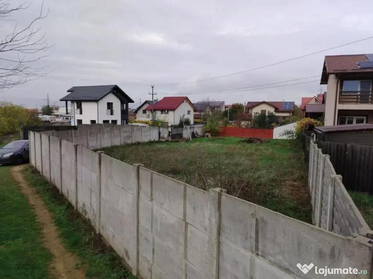 Teren intravilan 812 mp, cu doua fronturi generoase, zona P - 3