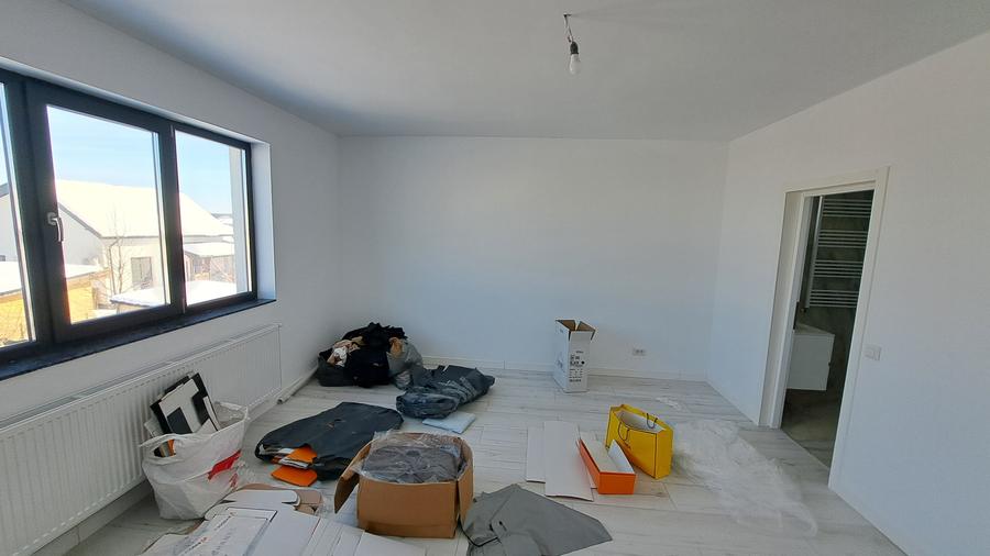 VILA SUPERBA CU 5 CAMERE  IN COMPLEX REZIDENTIAL CU CIRCUTI INCHIS - 39