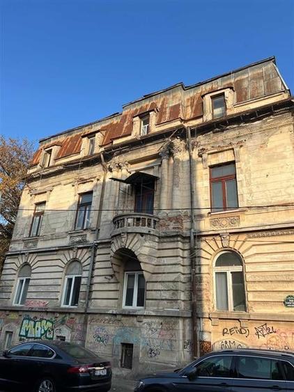 Vanzare cladire interbelica zona Victoriei - Moxa - 1